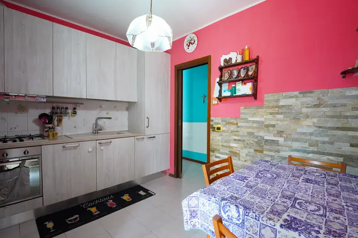 Cucina abitabile dell'appartamento