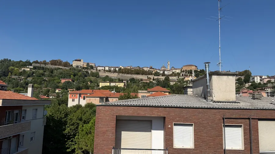 Vista panoramica su Città Alta dal trilocale di Via Santa Lucia